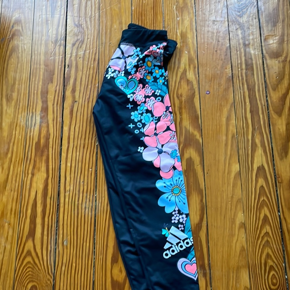 Girls adidas leggings  size 10/12